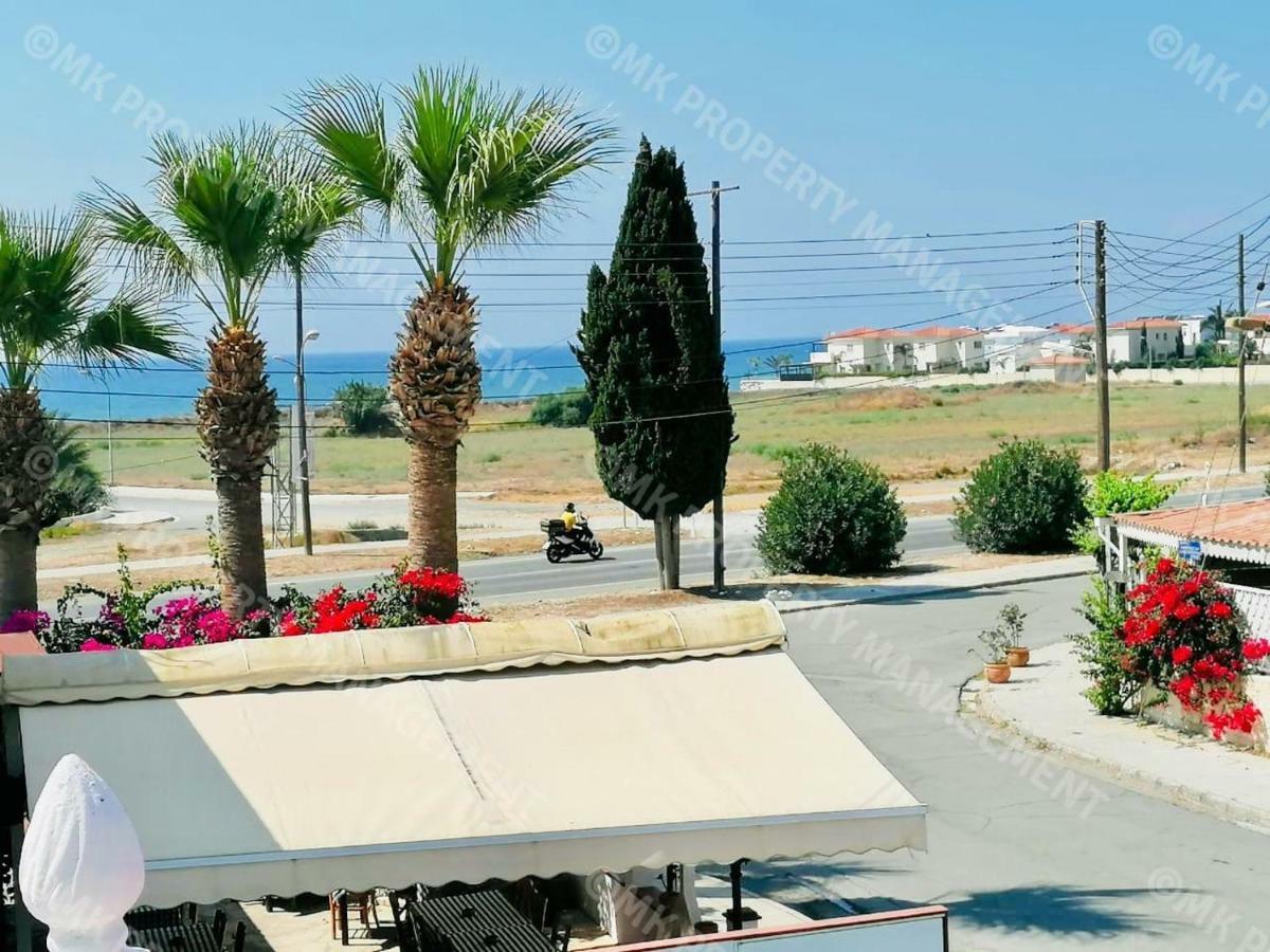 Lysia Sea-View Apartment Lárnaca Exterior foto
